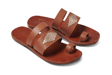 Brilliant leather toe-ring sandals in cognac with platinum details - angle shot
