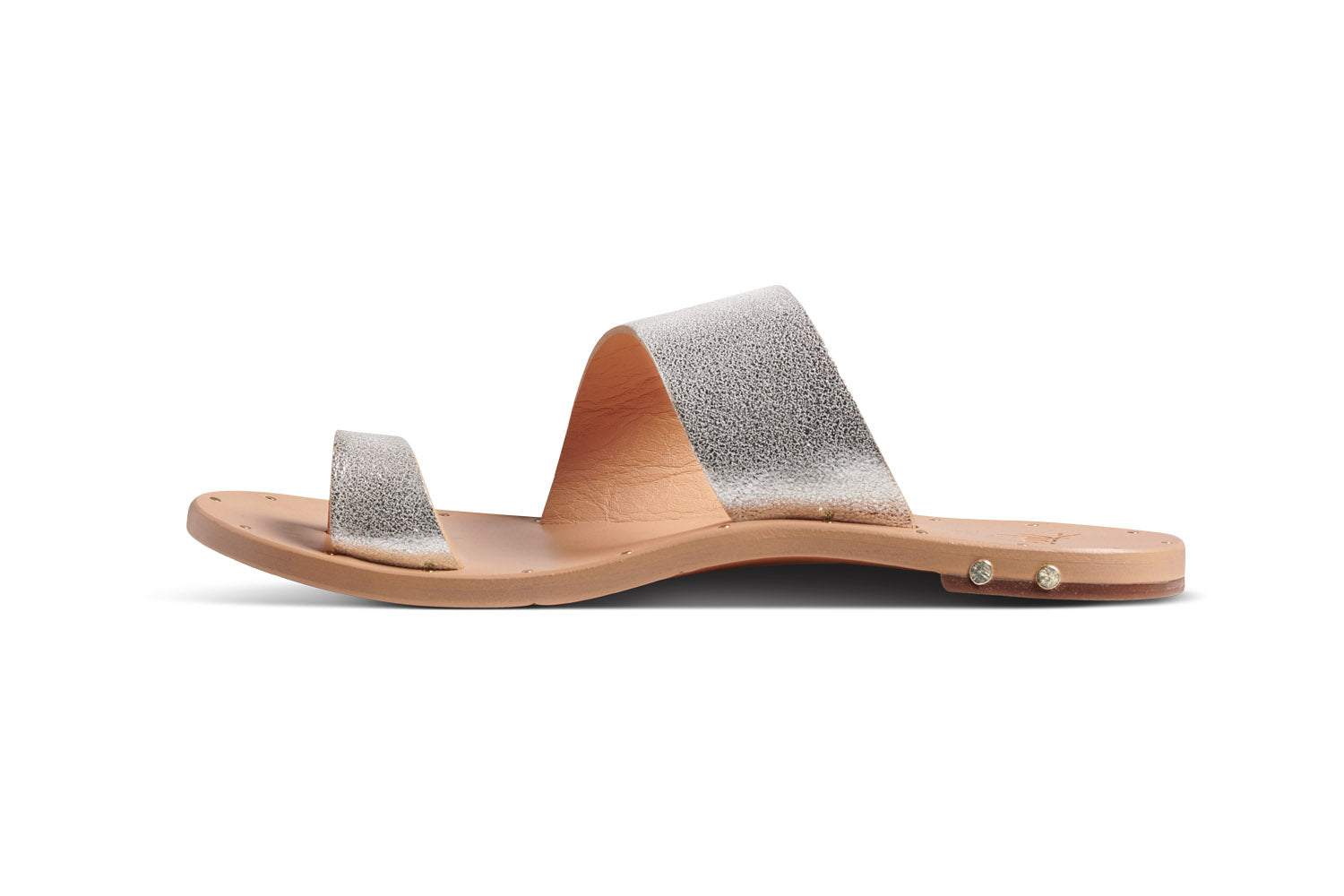 Finch leather toe-ring sandals in silver/beach - side shot
