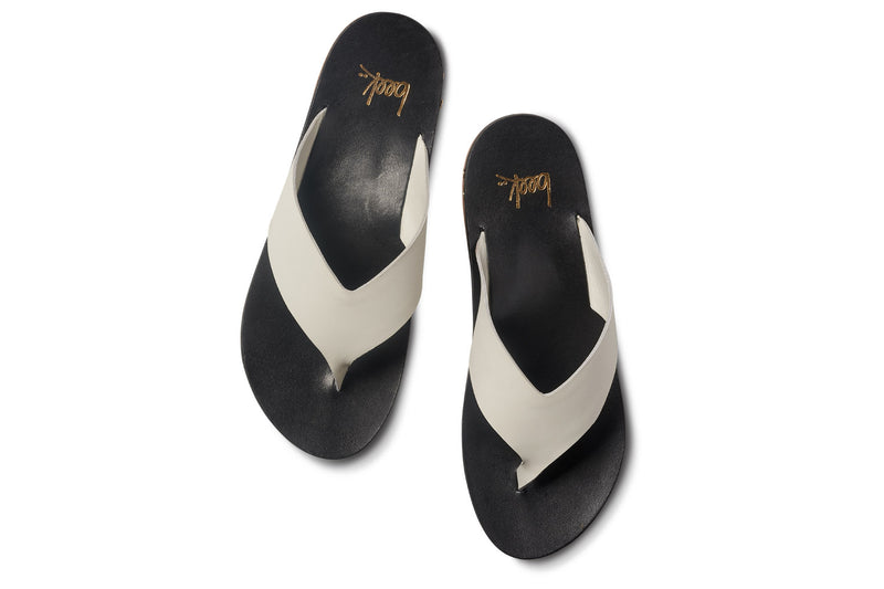Pip leather flip flop sandal in eggshell/black - top shot