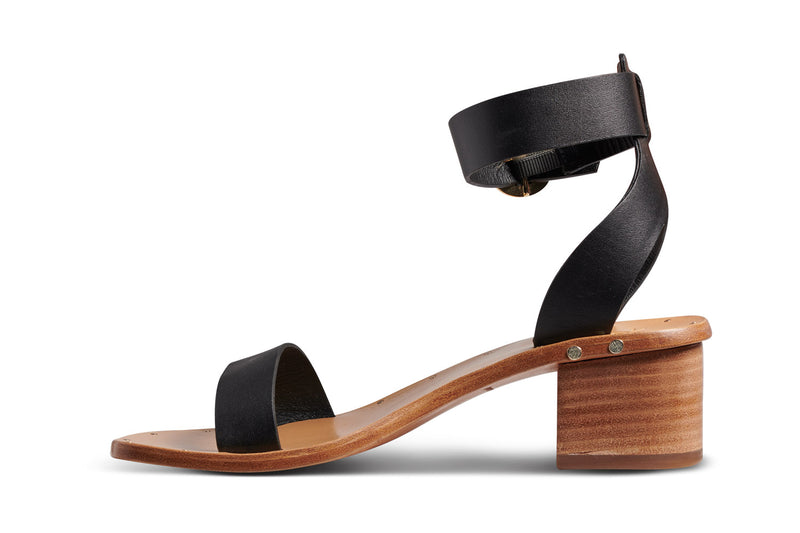 Sapphire block heel sandal in black - side shot