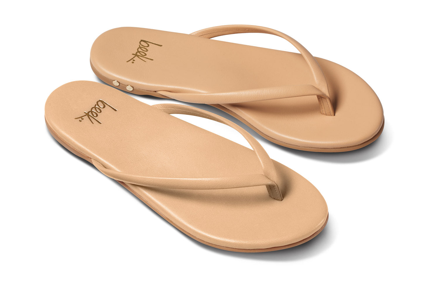 Sunbeam leather flip flop sandal in beach - angle shot