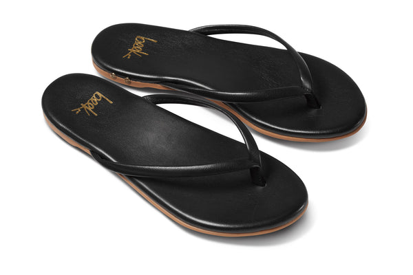 Sunbeam leather flip flop sandal in black - angle shot