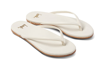 Sunbeam leather flip flop sandal in vanilla - angle shot