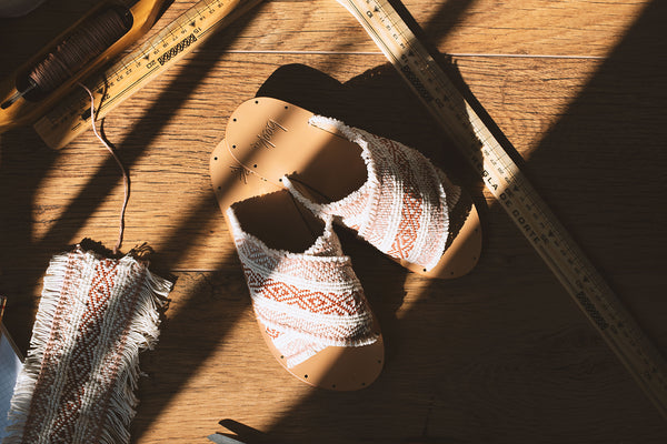 Mamu woven slide sandals in rose/honey