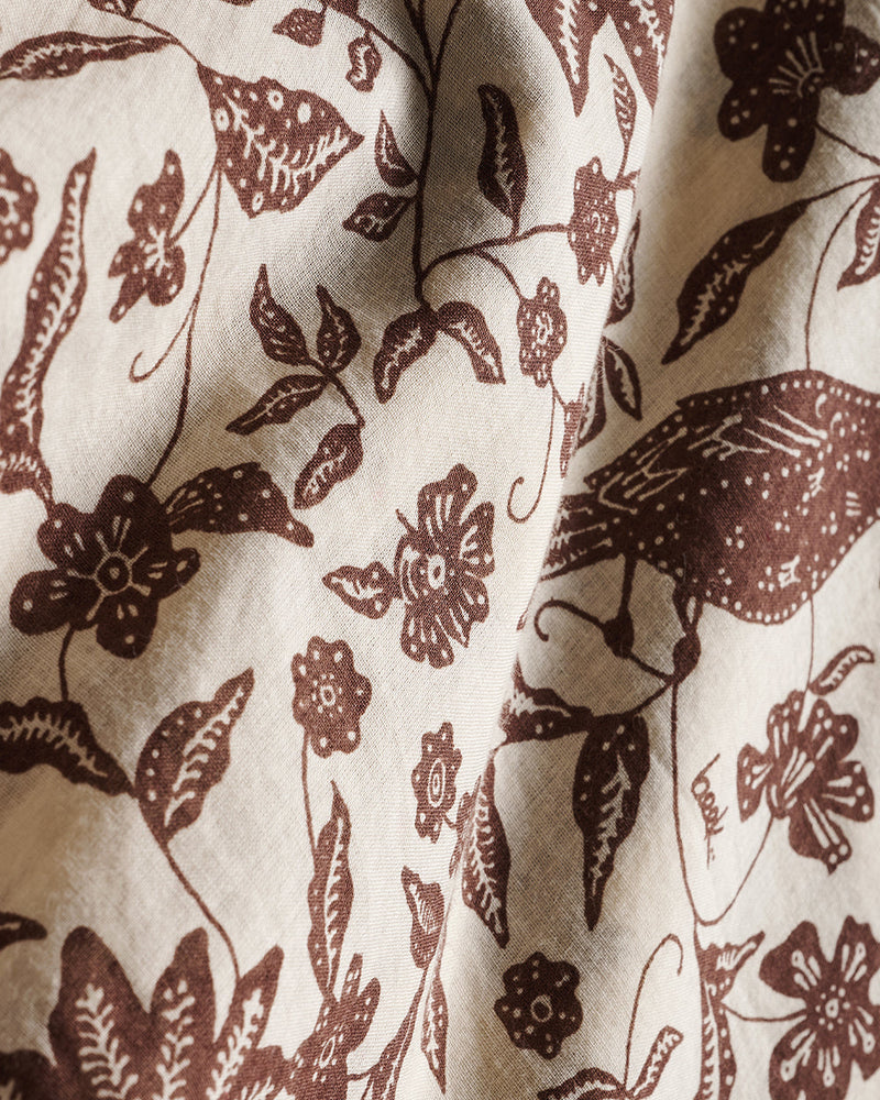 Detail shot of Pixie Scarf in coffee
