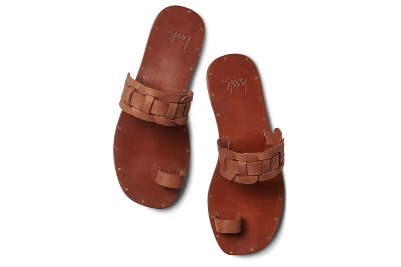 Barbet leather toe-ring sandals in cognac - top shot