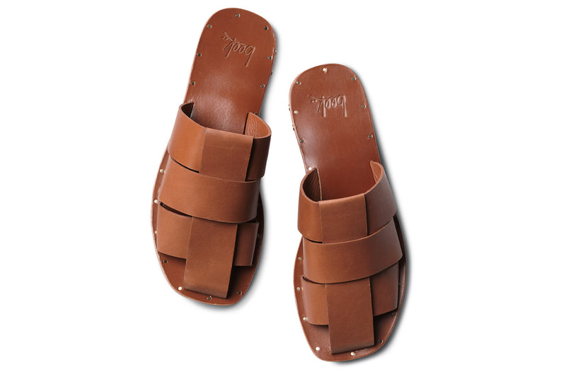 Broadbill leather sandal in cognac - product top shot