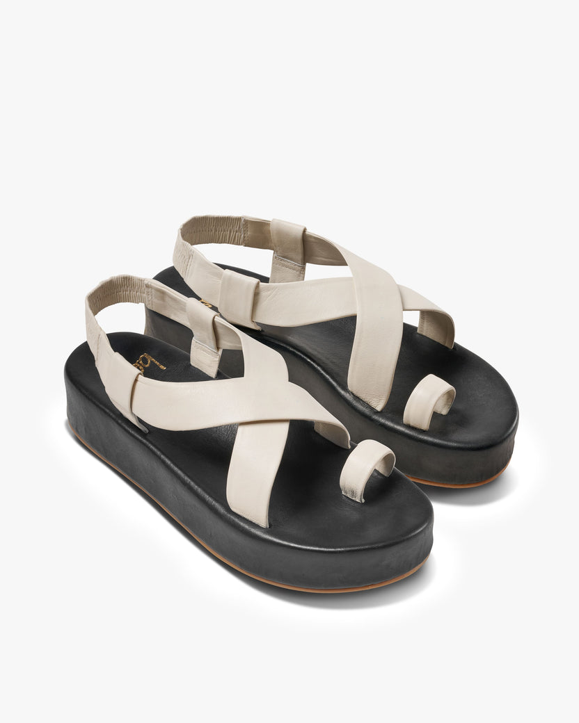 Caracara platform leather sandal in vanilla/black - product angle shot
