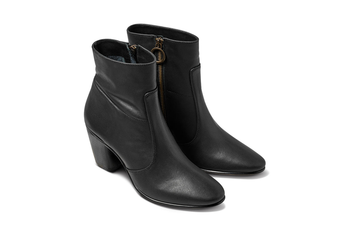 Catbird leather boots in black - product angle shot