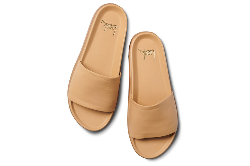 Chick leather platform slide sandals in beach - top shot