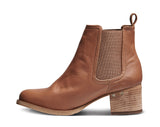 Condor leather boots in cognac - side shot