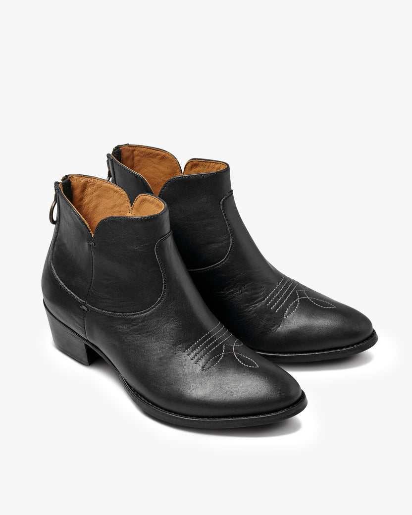 Cowbird leather boot in black - product angle shot