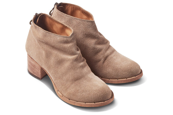 Eaglet suede heeled boot in stone - angle shot