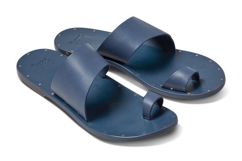 Finch leather toe-ring sandal in navy - product angle shot