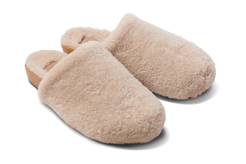 Flufftail shearling mule in natural/honey - angle shot