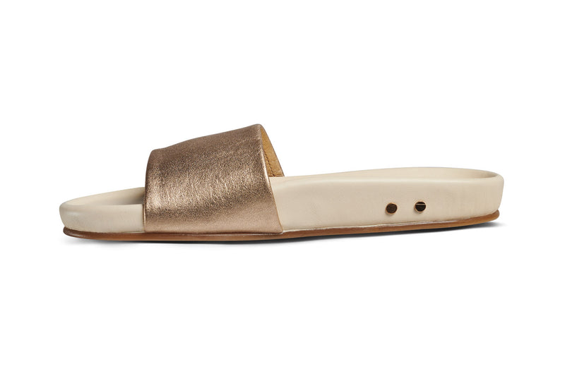Gallito leather slide sandal in gold/eggshell - side shot