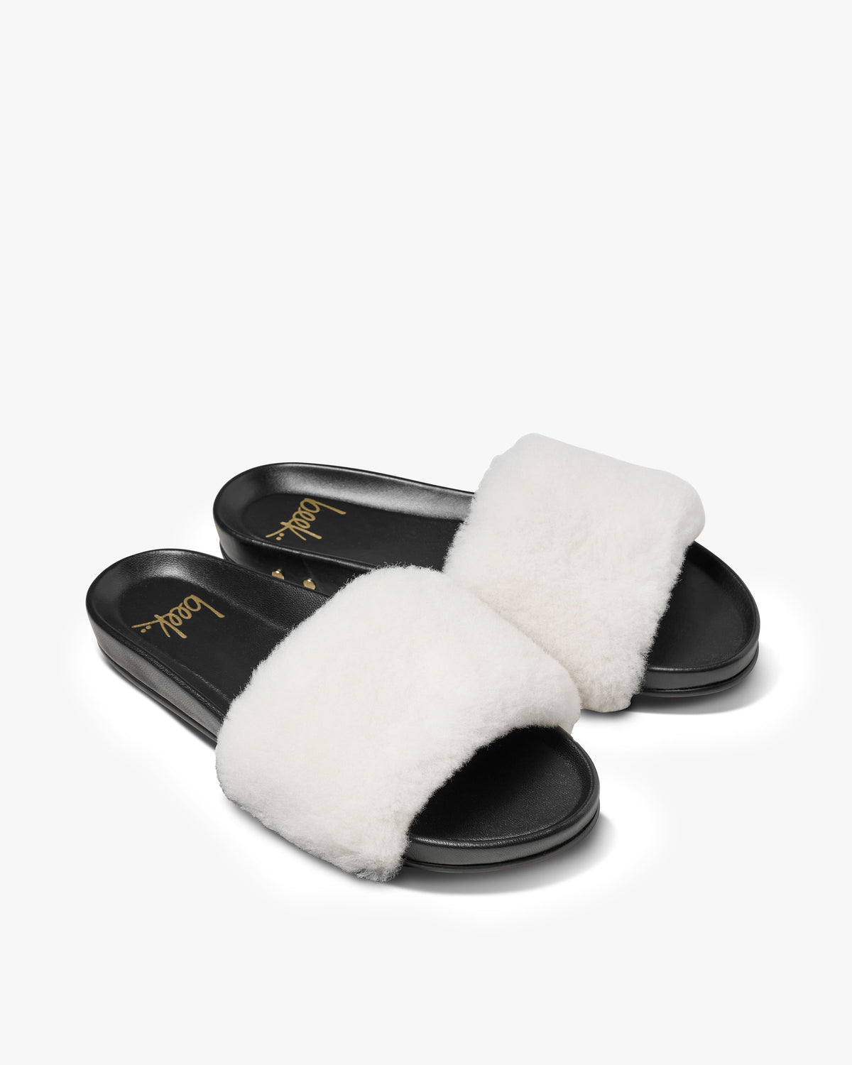 Gallito Más Shearling in natural/black - product angle shot