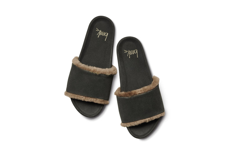 Gallito Shearling suede slide sandals in ivy - product top shot
