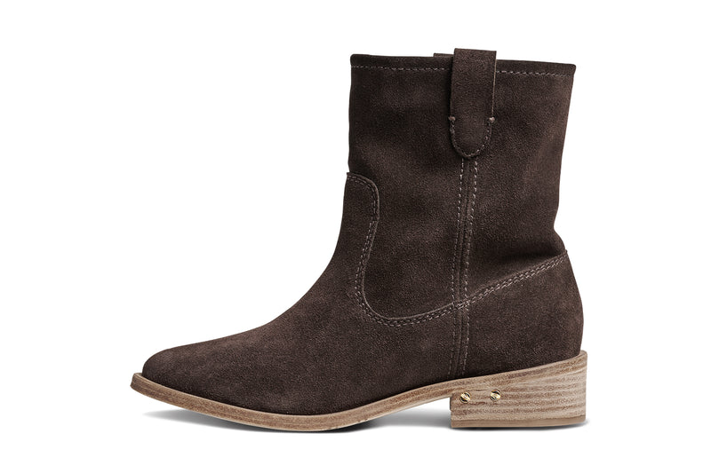 Grouse slouchy suede boot in coffee - product side shot