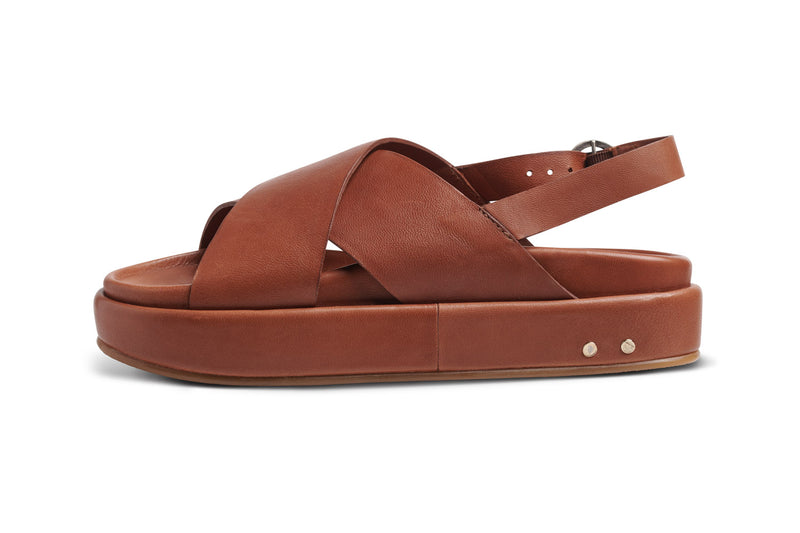 Gull leather platform sandal in cognac - product side shot