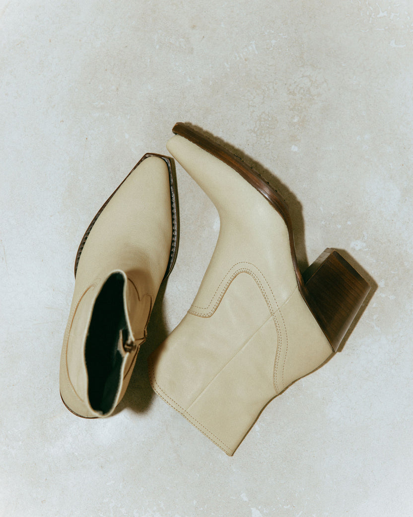 COUNTRY BOOT - Eggshell