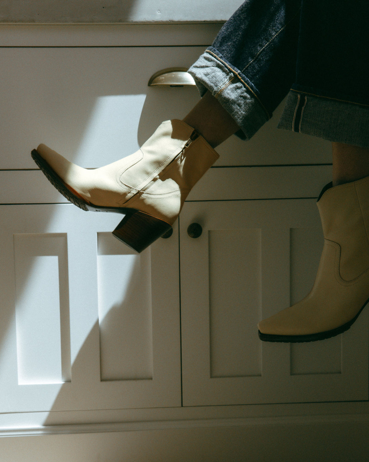 COUNTRY BOOT - Eggshell