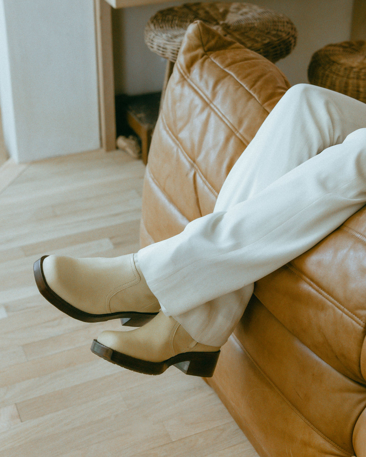 RIDER BOOT - Eggshell
