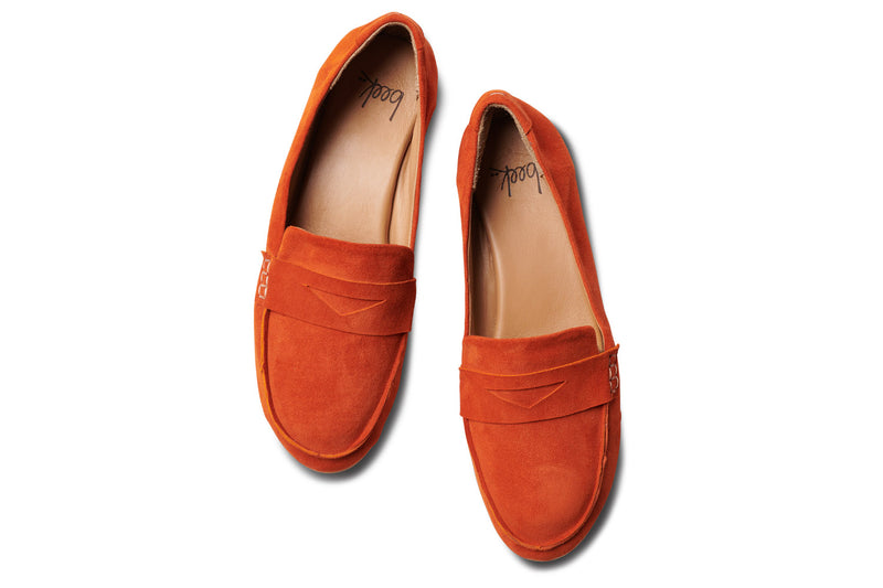 Moorhen suede moccasin in pumpkin - top shot
