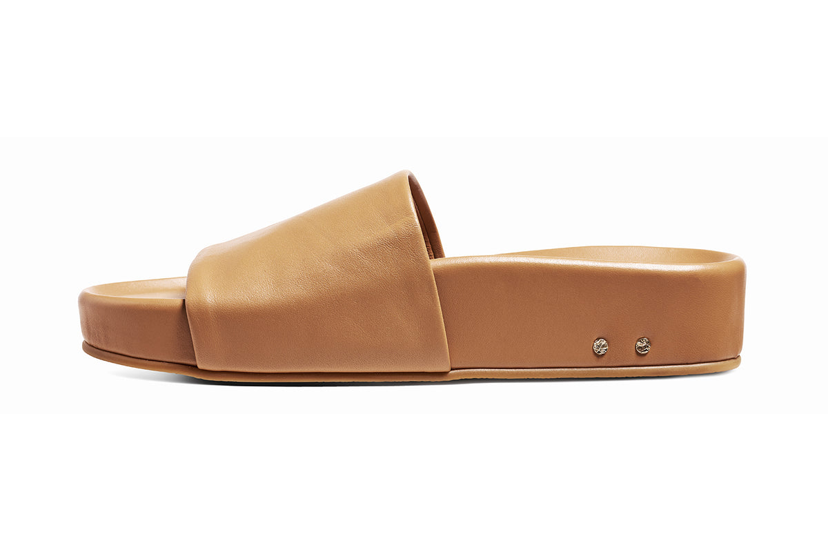 Pelican leather platform sandal in honey - product side shot