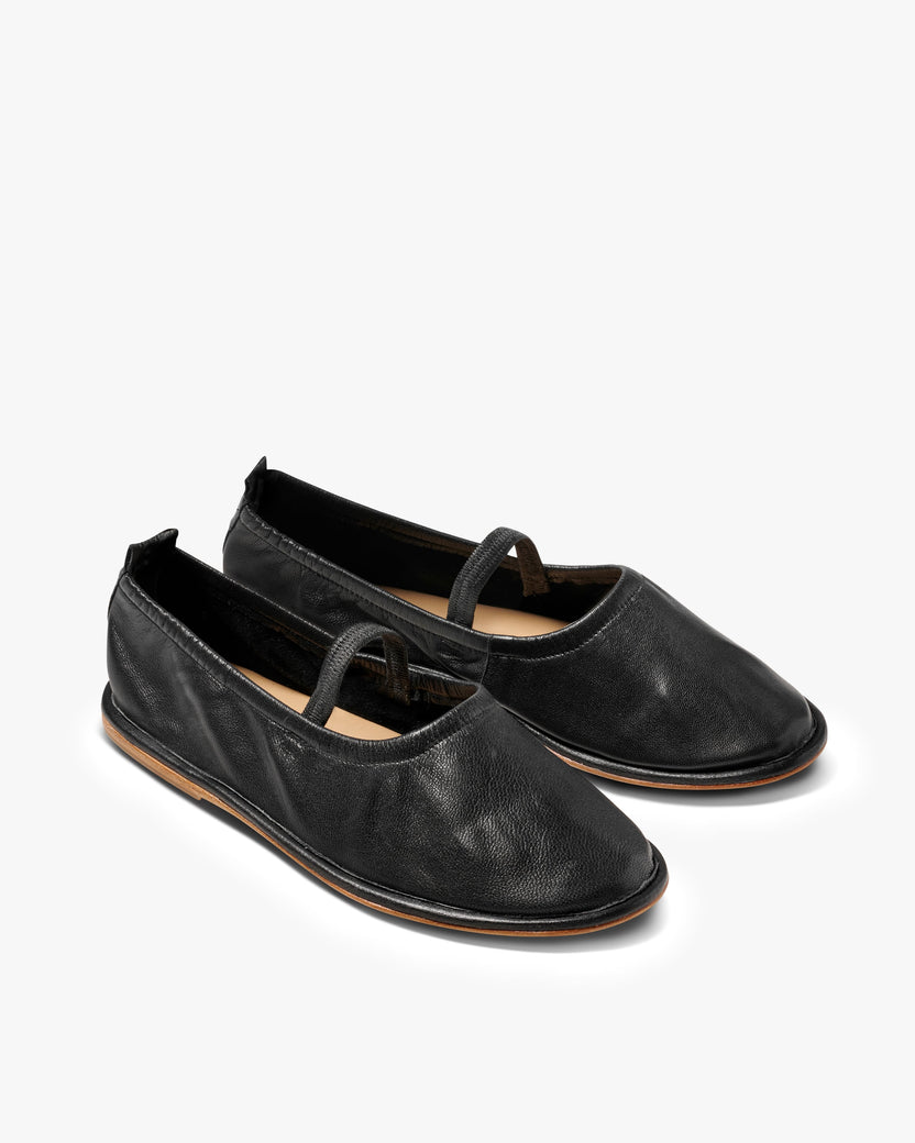 Petey leather ballet shoes in black - product angle shot