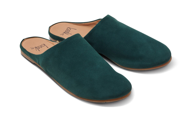 Sanderling suede mule in forest - angle shot