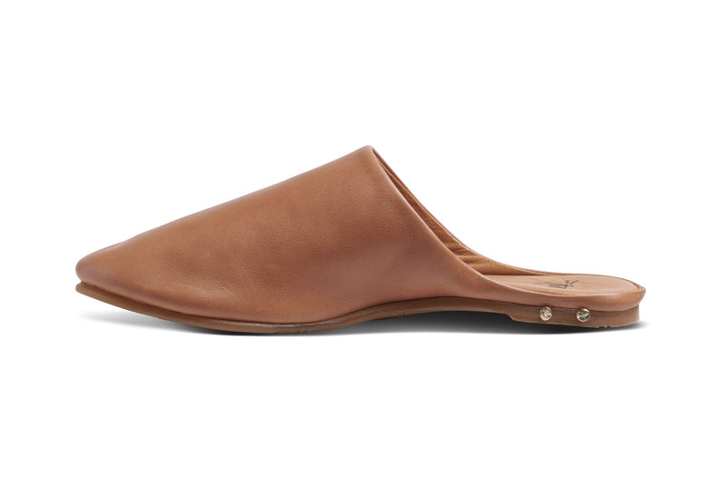 Sanderling leather mules in saddle - side shot