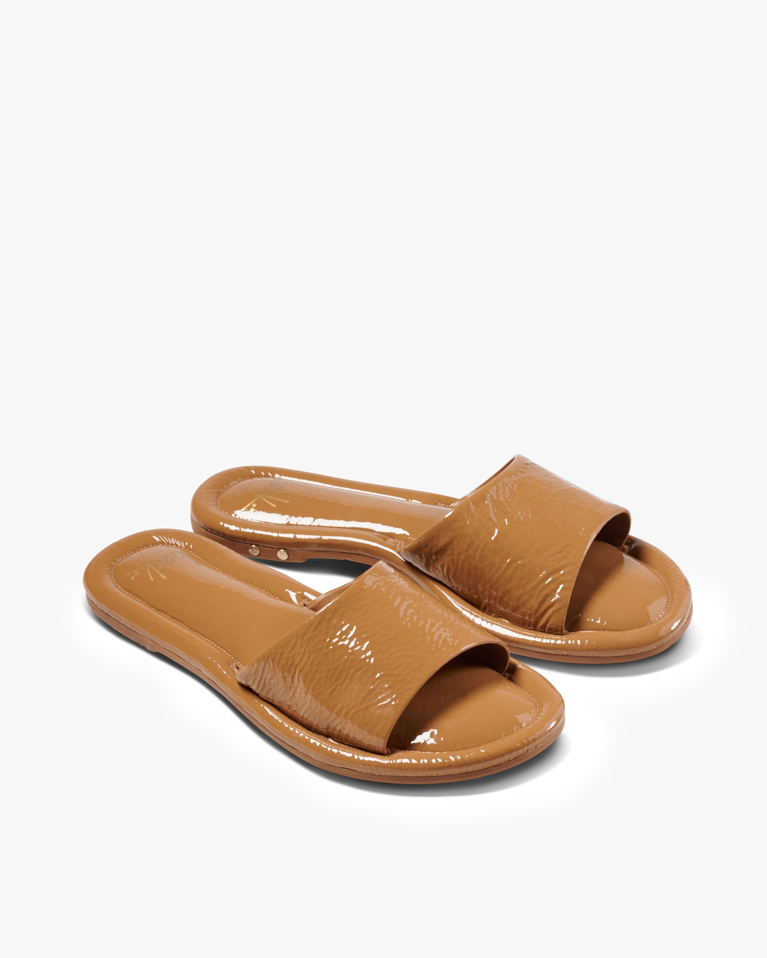 Songlark Leather Slide Sandal - Latte | beek