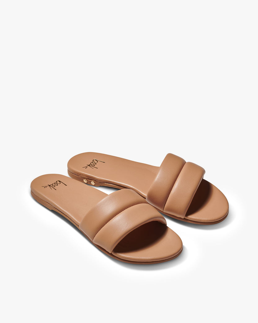 Sugarbird slide sandal - beach - angle shot