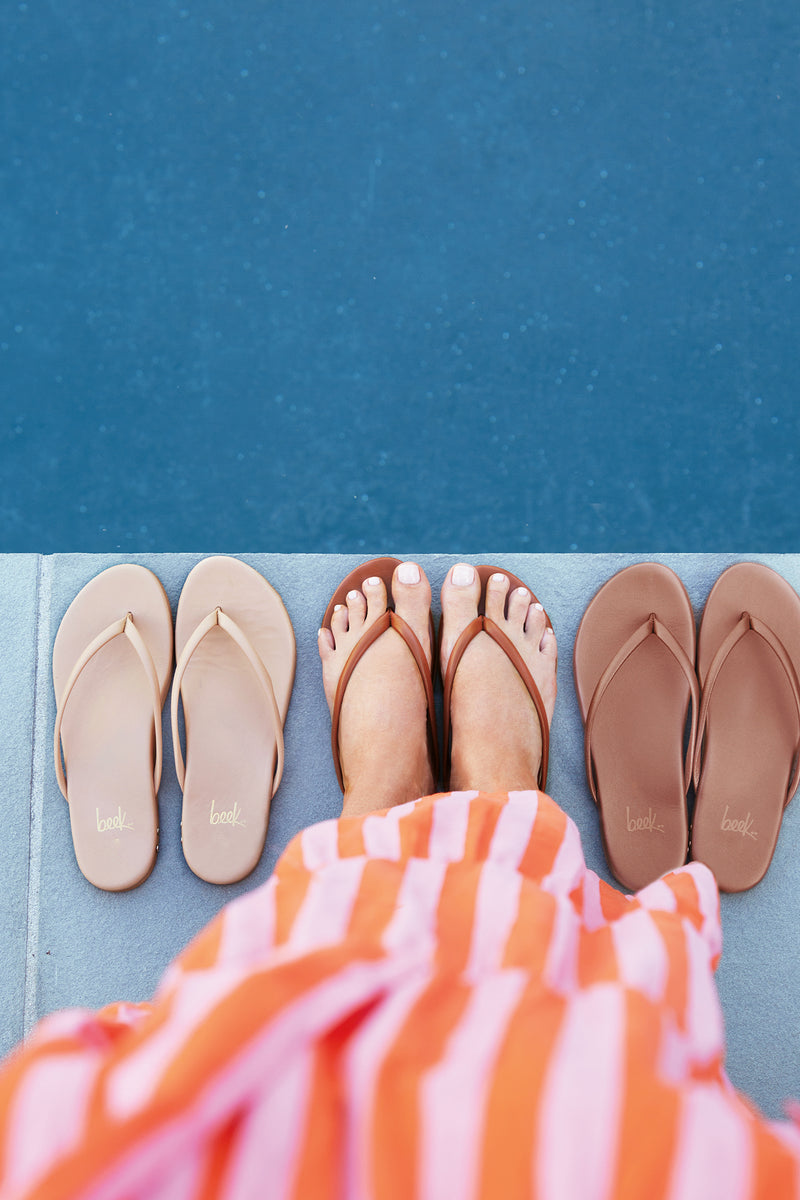 Rose gold flip flop sandals shop