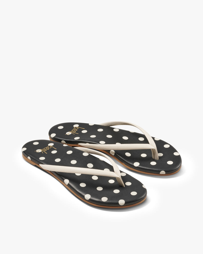 Sunbeam leather flip flop sandal with polka dots in vanilla/black - product angle shot