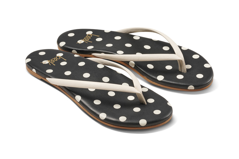 Sunbeam leather flip flop sandal with polka dots in vanilla/black - product angle shot