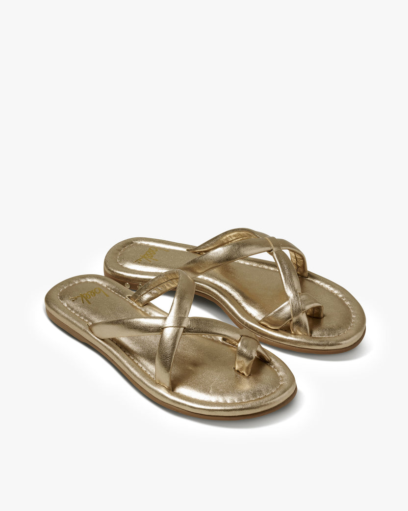 Sungem leather toe-ring sandals in gold - product angle shot