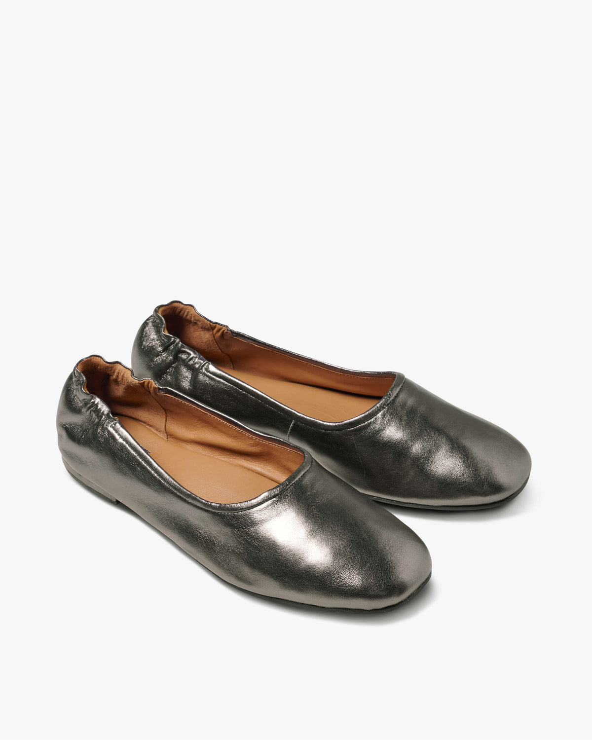 Swan leather ballet flat in gunmetal - product angle shot