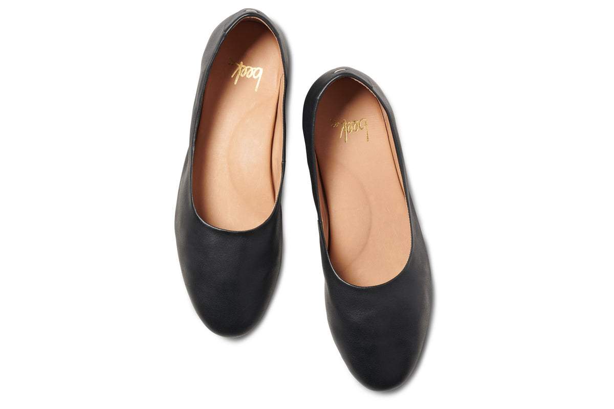 Swiftlet leather ballet slipper in black - top shot