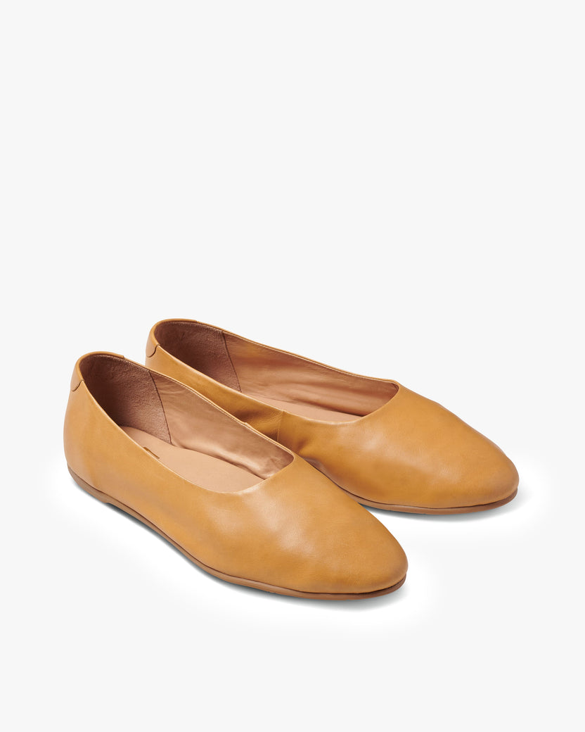 Swiftlet leather ballet slipper in honey - angle shot