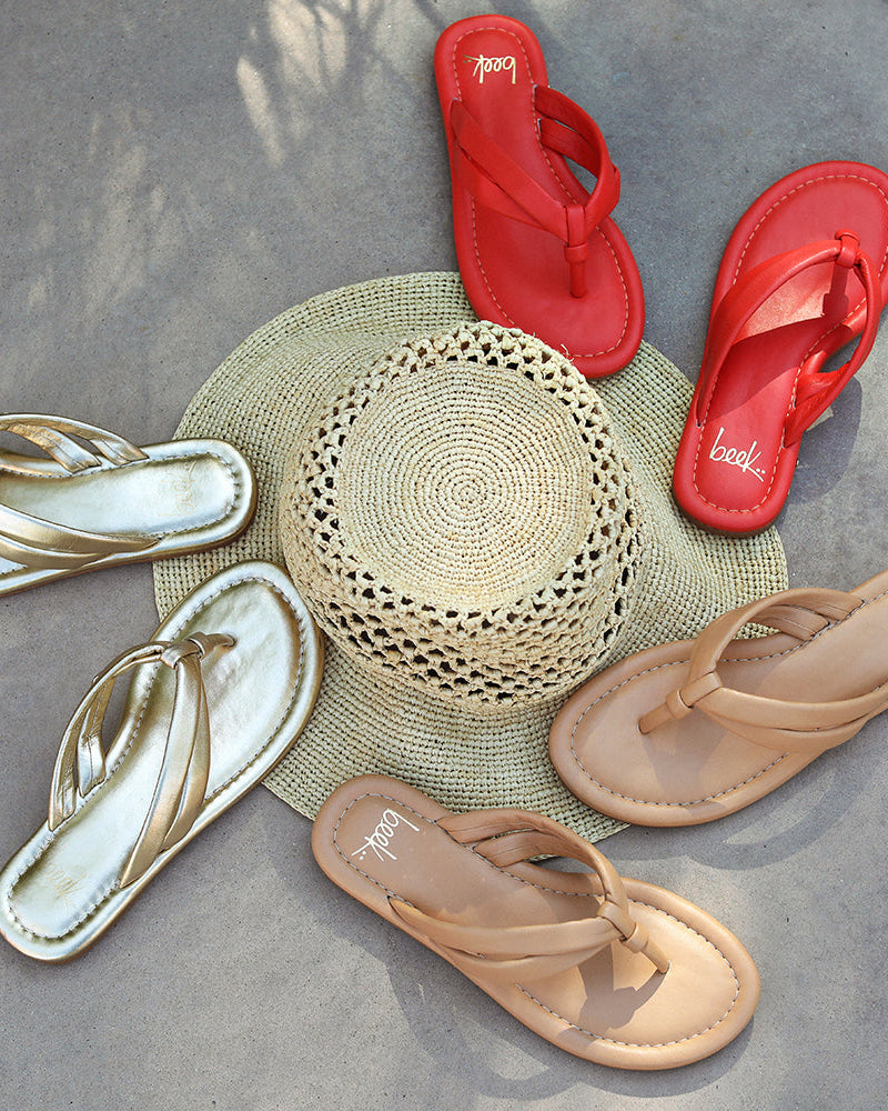 Toucan Leather Thong Sandal - Gold | beek