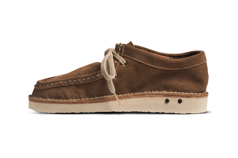 Towhee suede lace-up wallabee shoes in chestnut - side shot