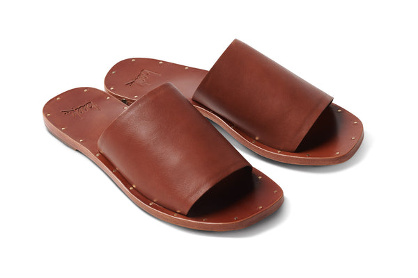 Weebill leather slide sandal in cognac - product angle shot
