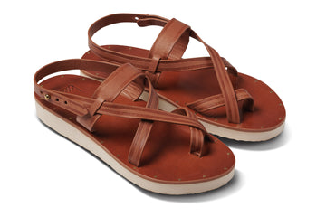 Wigeon burnished leather toe-ring sandal in cognac - angle shot