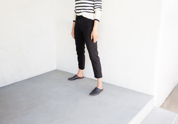 SANDERLING mules - black - on model shot