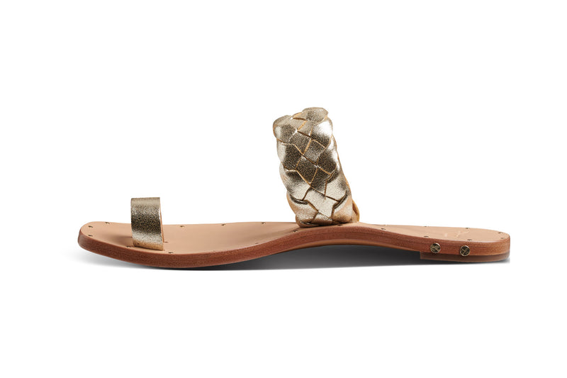 Cockatoo leather toe ring sandal in platinum/beach - product side shot