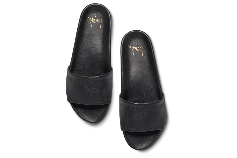 GALLITO Black Leather Slide Sandal | beek