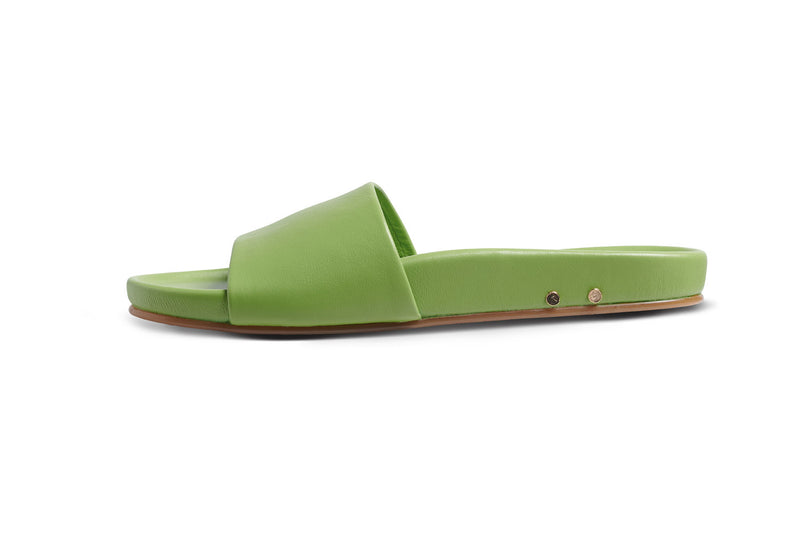 Gallito slide sandal in leaf - product side shot