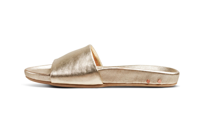 Gallito slide sandal - platinum - side shot